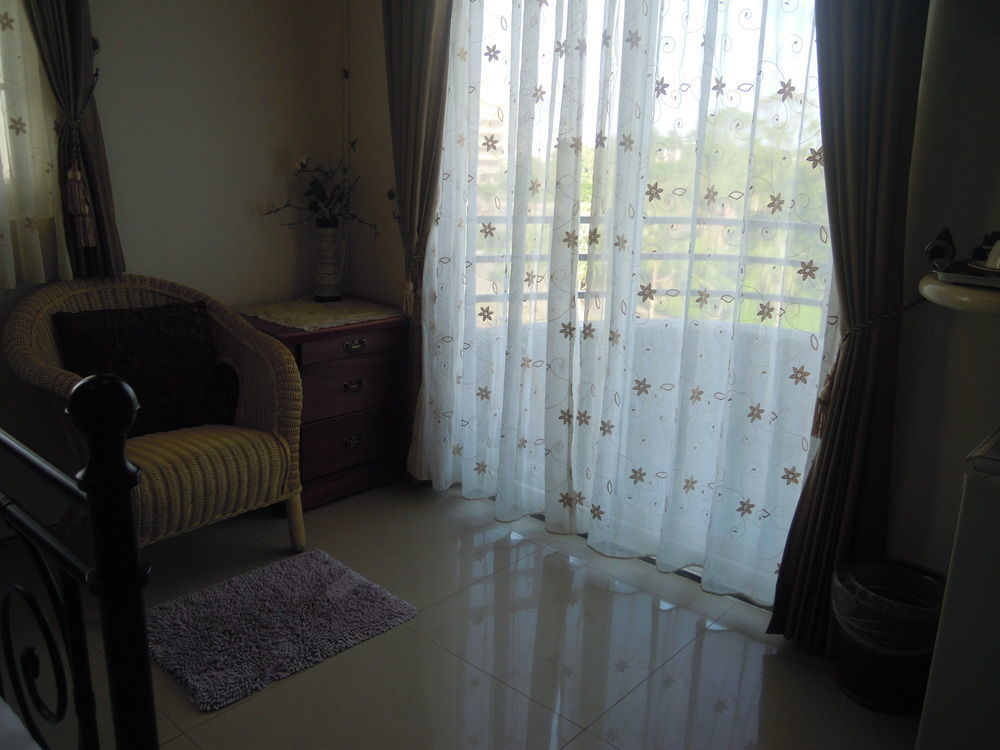 Riverside B&B Уцзє Екстер'єр фото